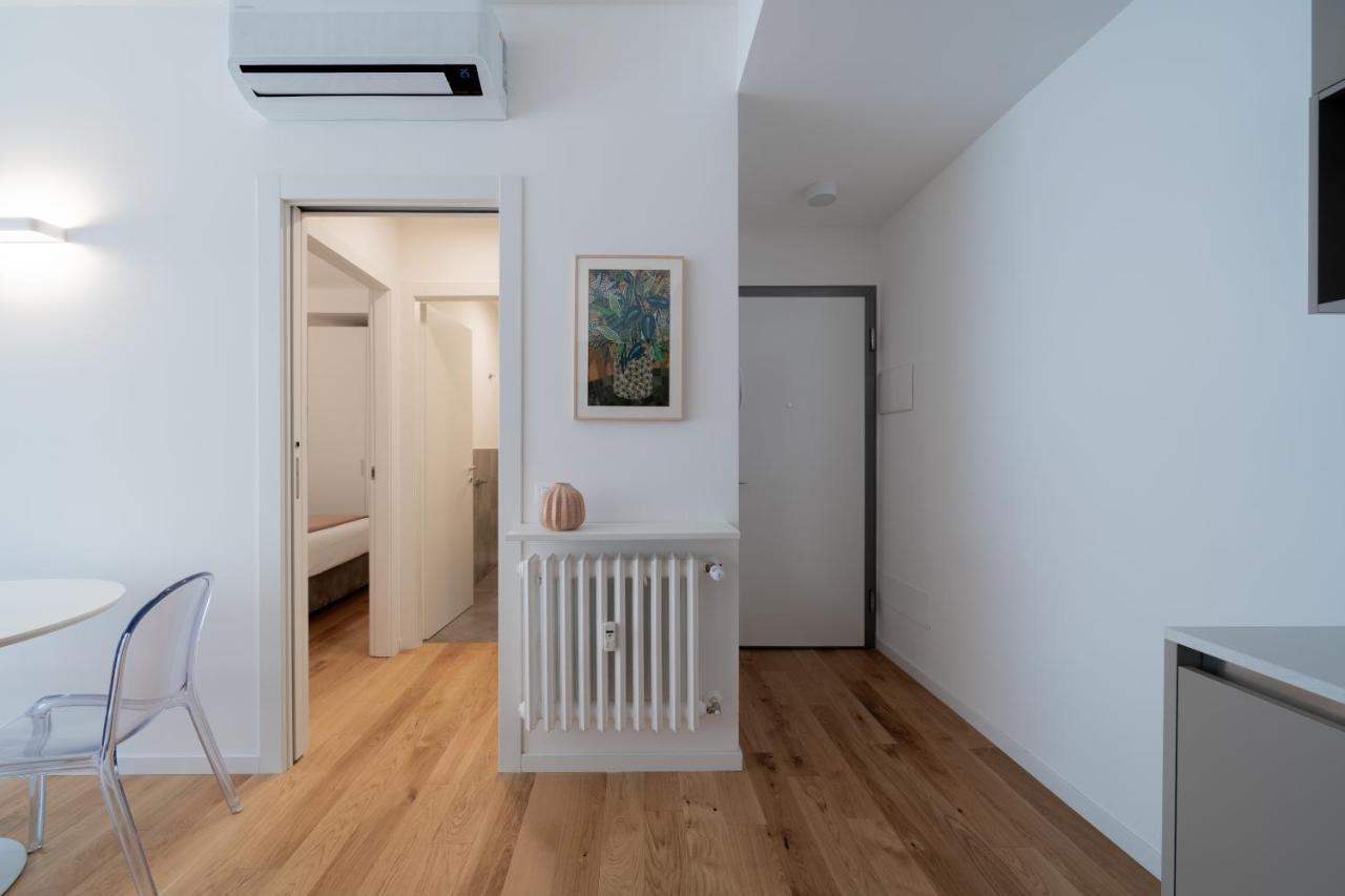 Milano Apartments S Agostino - Porta Genova Екстериор снимка