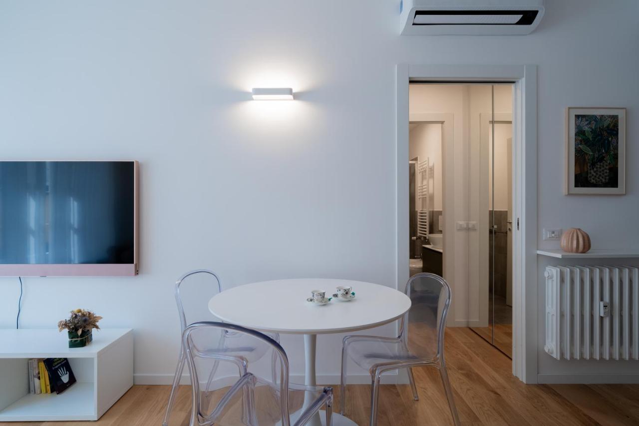 Milano Apartments S Agostino - Porta Genova Екстериор снимка