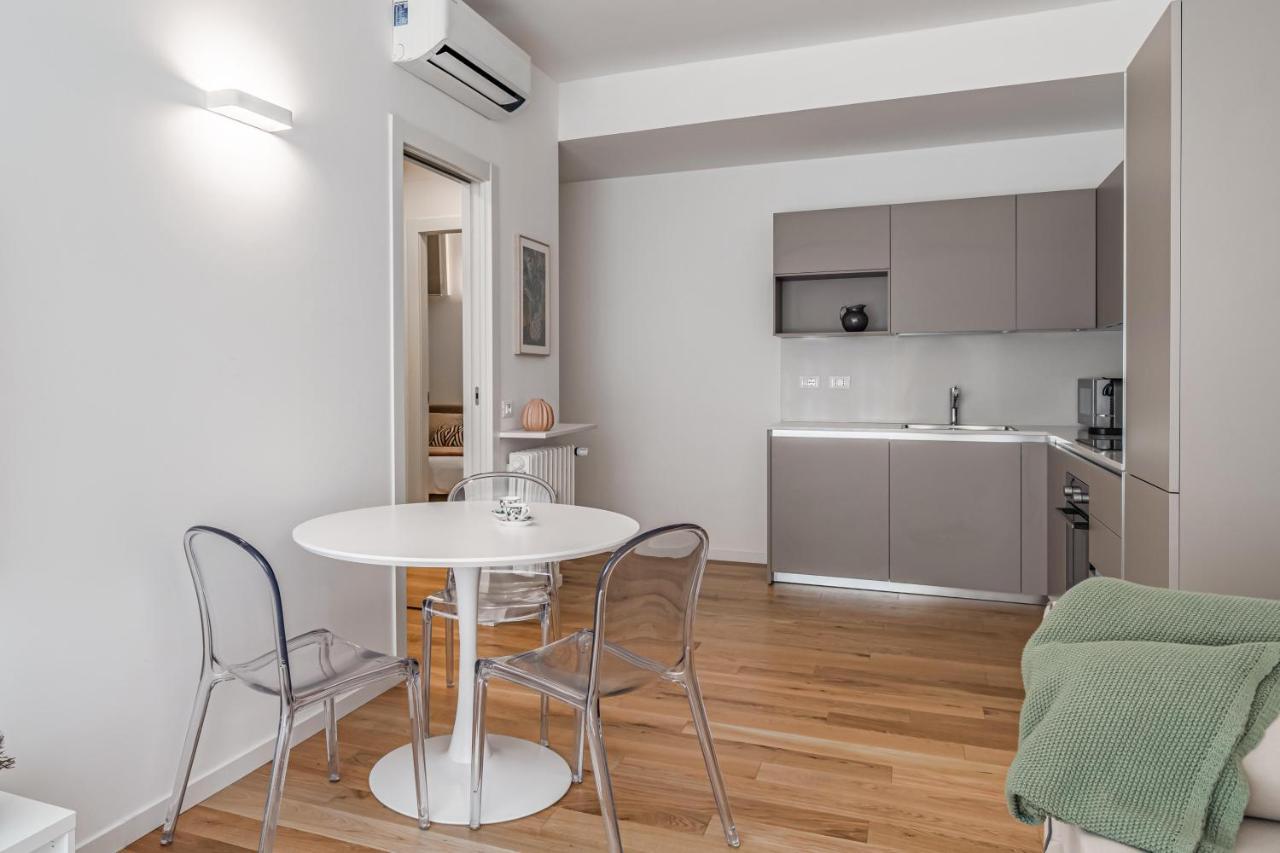 Milano Apartments S Agostino - Porta Genova Екстериор снимка