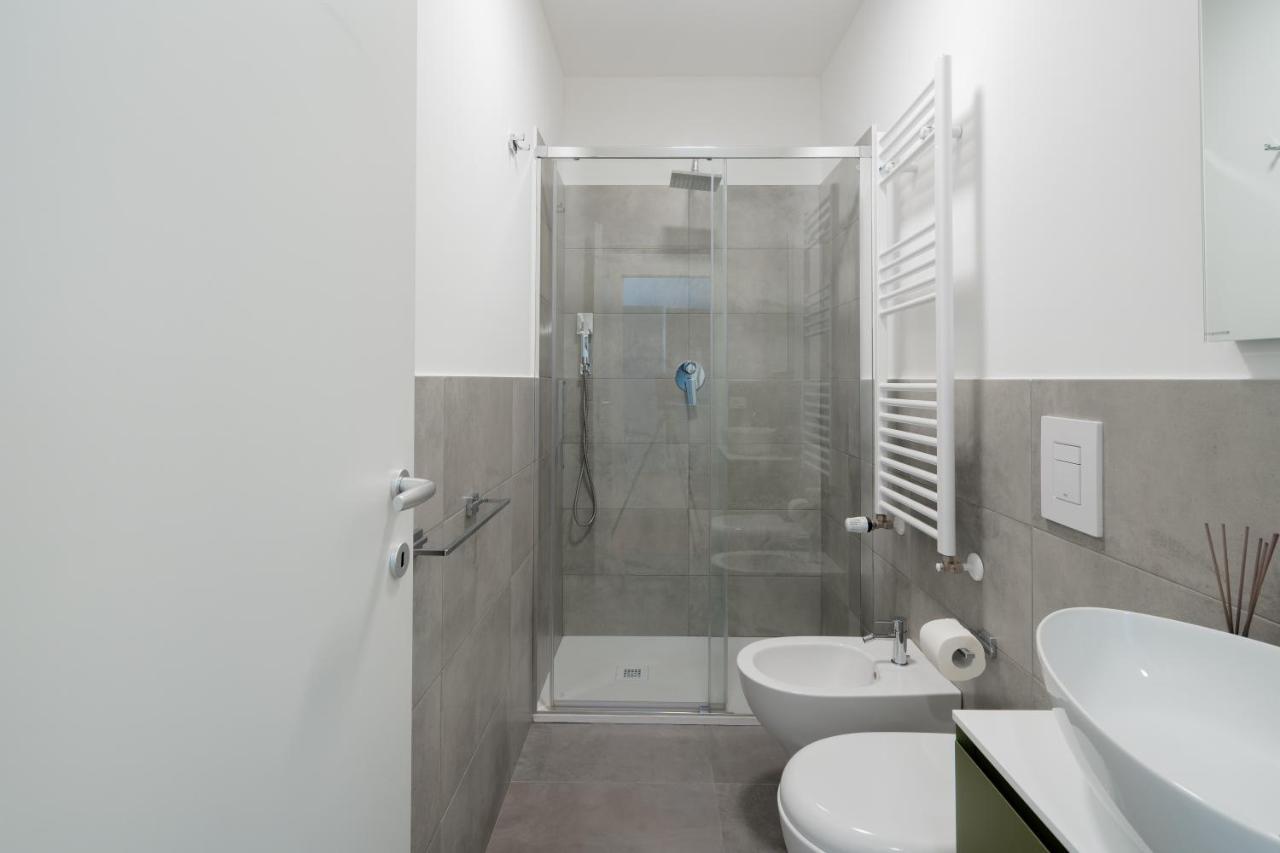 Milano Apartments S Agostino - Porta Genova Екстериор снимка