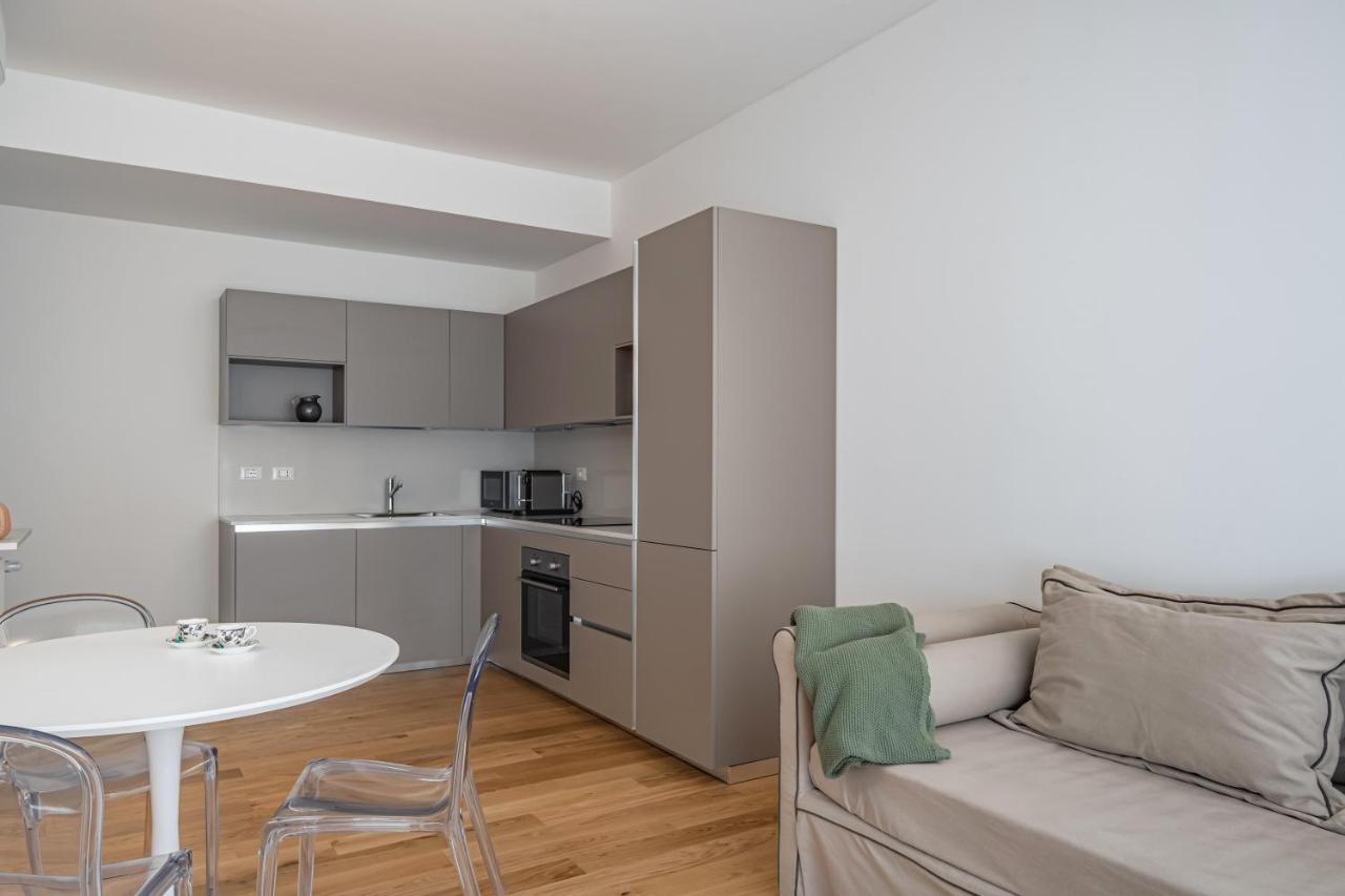 Milano Apartments S Agostino - Porta Genova Екстериор снимка