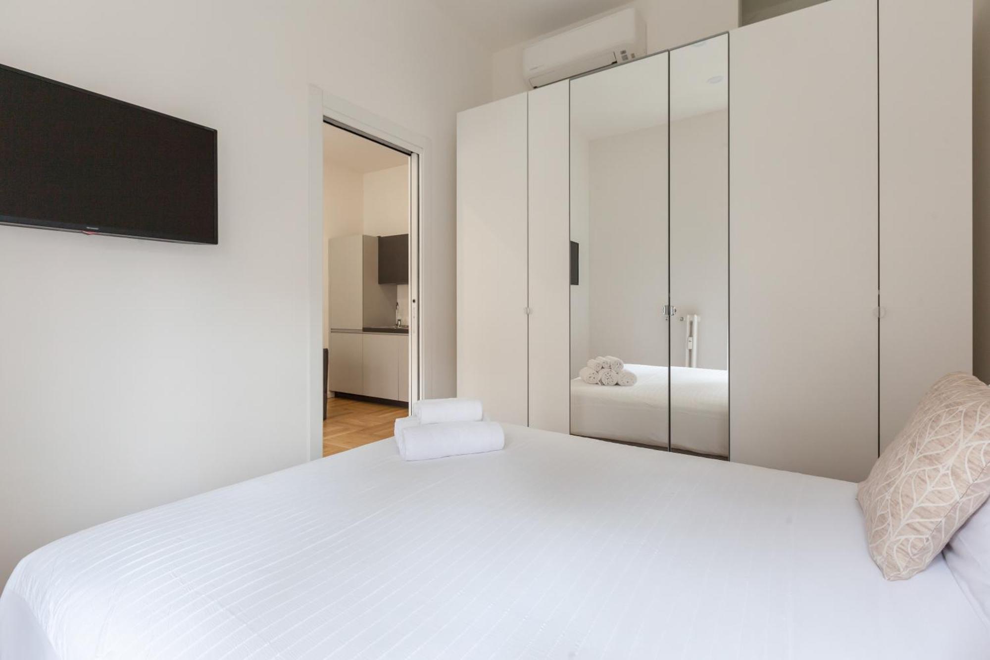 Milano Apartments S Agostino - Porta Genova Екстериор снимка